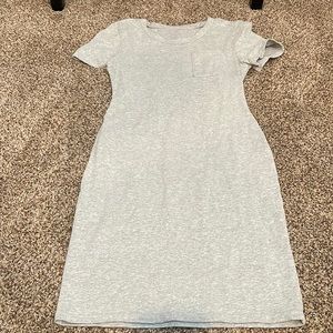 Nvgtn T-shirt dress. Size small. Light gray.